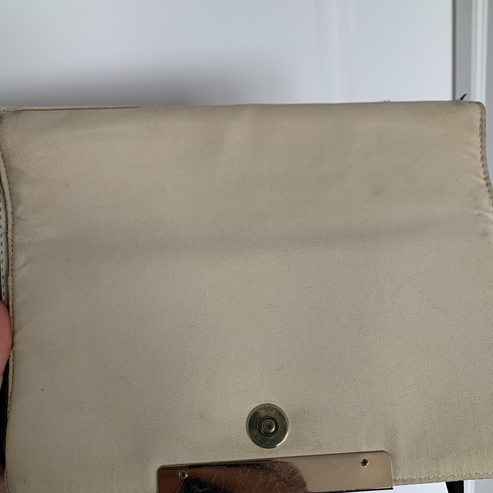 Patterned Purse - Picture 10 of 10